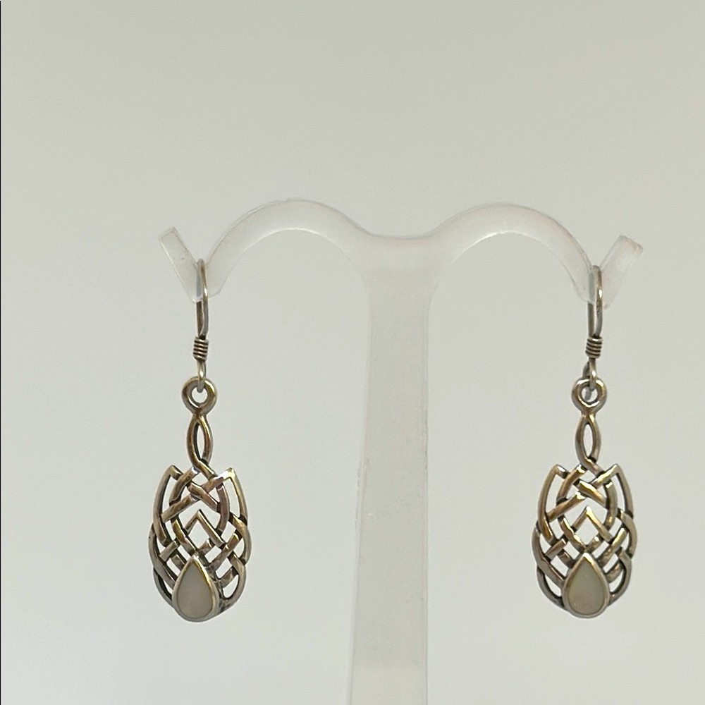 Elegant 925 silver shell Intricate Silver Filigree Earrings